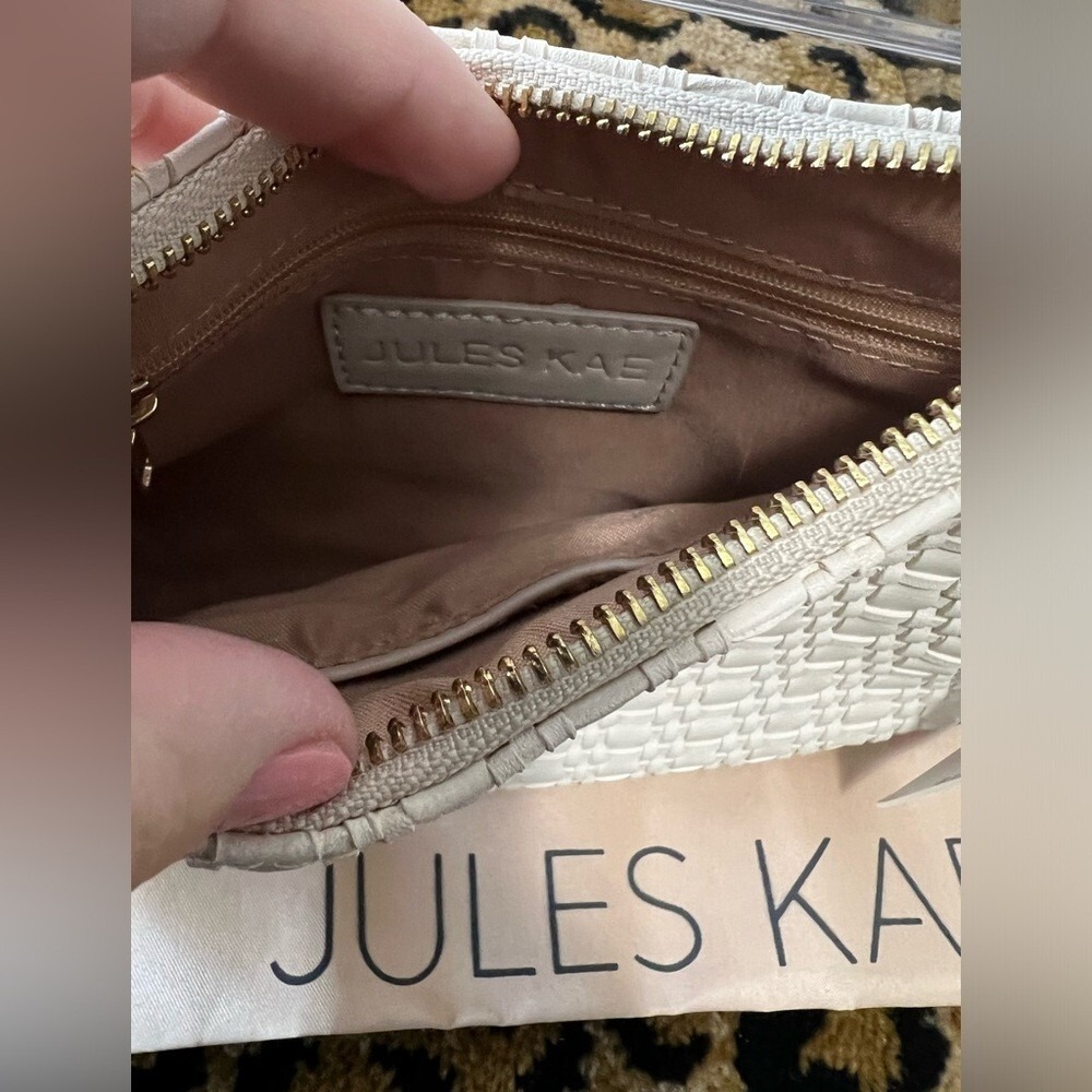 New Jules Kae women's Delilah hand bag in cream. Retails for $130.00. - Picture 5 of 9